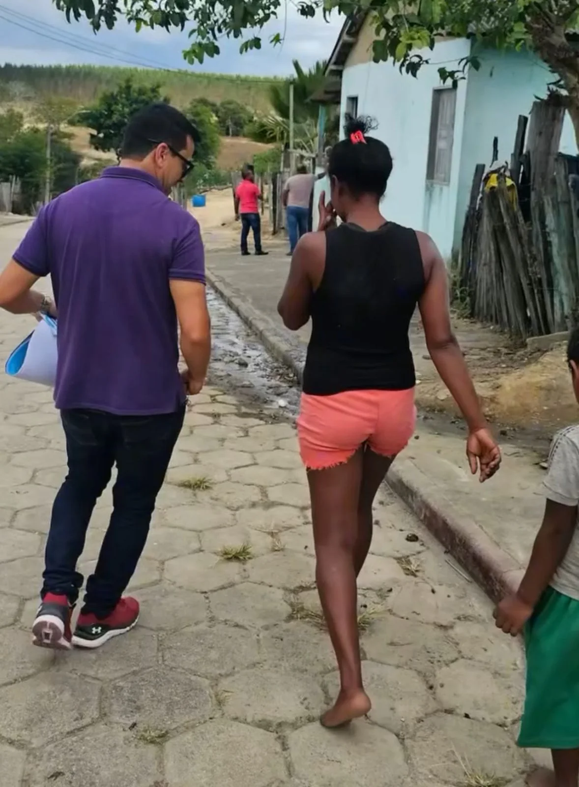 Dodô em visita a comunidade
